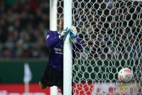 Fussball 1. Bundesliga Saison 12/13: Enttaeuschung Torwart Christian Wetklo (1. FSV Mainz 05)