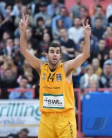 Basketball 1. Bundesliga 15/16 Hauptrunde: Walter Tigers Tuebingen - Telekom Baskets Bonn