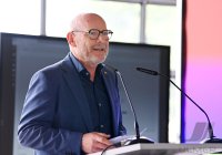 Verkehrsminister Winfried Hermann (Die Gruenen) bei der Firma Moby - mobility for you