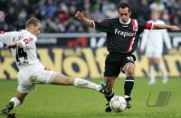 Fussball 1. Bundesliga: Borussia Mnchengladbach - Eintracht Frankfurt, Zweikampf