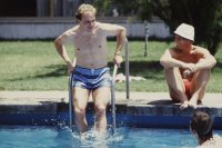 Fussball  WM 1982:  Rummenigge, Vogts am Pool