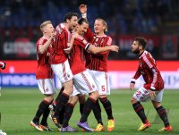 FUSSBALL SERIE A:  JUBEL mit Mark Van Bommel, Zlatan Ibrahimovic , Philippe Mexes, Antonio Nocerino  (v. li., AC Mailand)