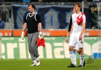2. Fussball Bundesliga: Enttaeuschung bei Torwart Gabor Kiraly, Kai Buelow  (v. li., 1860 Muenchen)