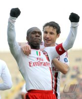 FUSSBALL SERIE A:  JUBEL Clarence Seedorf, Mark Van Bommel (v. li., AC Mailand)