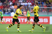 Fussball DFB Pokal Halbfinale 17/18: Shinji Kagawa und Andre Schuerrle (Borussia Dortmund)