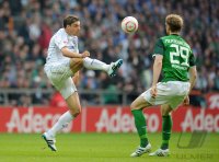 Fussball: 1. Bundesliga Saison 2010/2011: SV Werder Bremen - FC Schalke 04