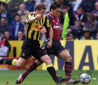 Zweikampf: Borussia Dortmund - Bayern Muenchen