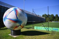 Uebergrossser Adidas WM Ball 2022 Al Rihla am Home of FIFA in Zuerich