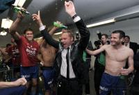 Fussball  International: Schweizer Meister 09/10    FC Basel;    Trainer Fink