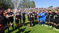 Fussball Relegation zur Oberliga, Rueckspiel 21/22: FC Holzhausen - FC Denzlingen