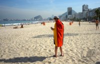 FUSSBALL WM 2014 Public Viewing in Rio an der Copacabana