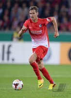 Fussball DFB Pokal 2. Runde 13/14: Julian Schuster (SC Freiburg)