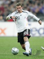Fussball Nationalmannschaft: PODOLSKI Einzelaktion am Ball