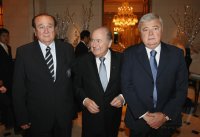 FUSSBALL FIFA-Exekutivkomitee  Mitglieder, Leoz (Paraguay), Blatter (Schweiz) und Teixeira (Brasilien)