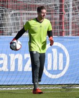 Fussball Training Deutsche Nationalmannschaft: Torwart Kevin Trapp (Deutschland)