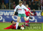 Fussball 1. Bundesliga: Leverkusen - Bremen, Zweikampf