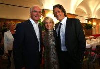 Fussball 1. Bundesliga :  70 Geburtstag von Dr. Hans Wilhelm Mueller Wohlfahrt