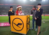 Fussball 1. Bundesliga Saison 16/17: FC Bayern Muenchen - RB Leipzig