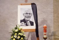 Weihbischof Franz Josef Kuhnle ist mit knapp 95 Jahren gestorben