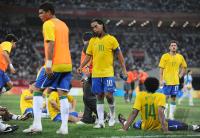 FUSSBALL  Olympia 2008   Viertelfinale  Maenner   Brasilien - Kamerun