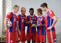 Fussball 1. Bundesliga 2014/2015:  TEAMJUBEL FC Bayern Muenchen