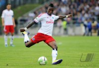 FUSSBALL, DFB Pokal 1. Hauptrunde: Hamburger SV, ELIA am Ball