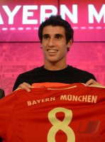 Fussball 1. Bundesliga, Saison 2012/2013:  Pressekonferenz mit  Javi Martinez