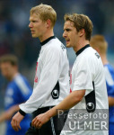Fussball 1. Bundesliga: Schalke - Bielefeld,  enttaeuschte Bielefelder