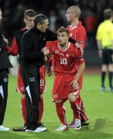 Fussball U21-EURO 2011 FINALE:  Enttaeuschung nach der Niederlage Trainer Pierluigi Tami , Xherdan Shaqiri (v. li., Schweiz)
