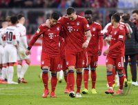 Fussball 1. Bundesliga Saison 18/19: FC Bayern Muenchen - VfB Stuttgart
