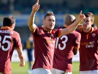 FUSSBALL SERIE A 2013/2014: JUBEL Francesco Totti (AS Rom)