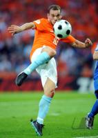FUSSBALL EURO 2008: Niederlande, Sneijder Einzelaktion