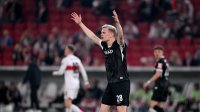 Fussball DFB Pokal  Halbfinale  2025/2026  23.04.2026VfB Stuttgart - SC Freiburg , EINZELBILD, EINZELN, AKTION, EINZELSPIELER, FREISTELLER, GESTIK, GESTIKULIEREND, JUBEL, JUBELT, JUBELN, OPTIMISTISCH, FREUDE, FREUEN, POSITIV, POSITIVE EMOTION, POSITIVE E