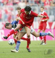 Fussball FC Bayern-Duisburg; Zweikampf