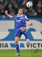 Fussball 1. Bundesliga: Schalke, LOEVENKRANDS Einzelaktion