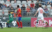 Fussball U21-EURO 2011 Halbfinale:  Torwart Torwart David de Gea (Spanien) geschlagen nach dem TOR zum 0:1
