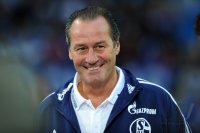 Fussball 1. Bundesliga, Saison 2011/2012: Schalke 04, STEVENS