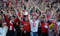 FUSSBALL  International CHL 2009/2010: JUBEL  FANS  (FC Bayern  Muenchen )