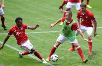 Fussball 1. Bundesliga 16/17: Training FC Bayern Muenchen