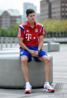 FUSSBALL 1. Bundesliga 14/15: Robert Lewandowski (FC Bayern Muenchen)