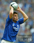 Fussball 1. Bundesliga: SCHALKE, LAMOTTE beim Einwurf