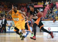 Basketball 1. Bundesliga 14/15 Hauptrunde:  Walter Tigers Tuebingen - ratiopharm Ulm