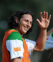 FUSSBALL, 1. BUNDESLIGA: Training Werder Bremen mit Neuzugang Claudio Pizarro