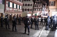 Grosses Polizeiaufgebot bei einer Demo in der Tuebinger Altstadt