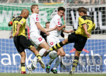 Fussball 1. Bundesliga: Moenchengladbach- Dortmund, Zweikampf