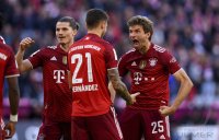 Fussball 1. Bundesliga Saison 21/22: FC Bayern Muenchen -  TSG 1899 Hoffenheim