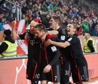 Fussball 1. Bundesliga Saison 14/15: JUBEL FC Bayern Muenchen