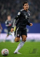 Fussball: 1. Bundesliga Saison 2010/2011: Bayern Muenchen, GOMEZ Einzelaktion