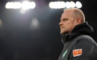 Fussball: 1. Bundesliga Saison 2010/2011: Werder, SCHAAF