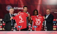 Fussball 1. Bundesliga 16/17: FC Bayern Muenchen Neuzugaenge Hummels und Renato Sanches